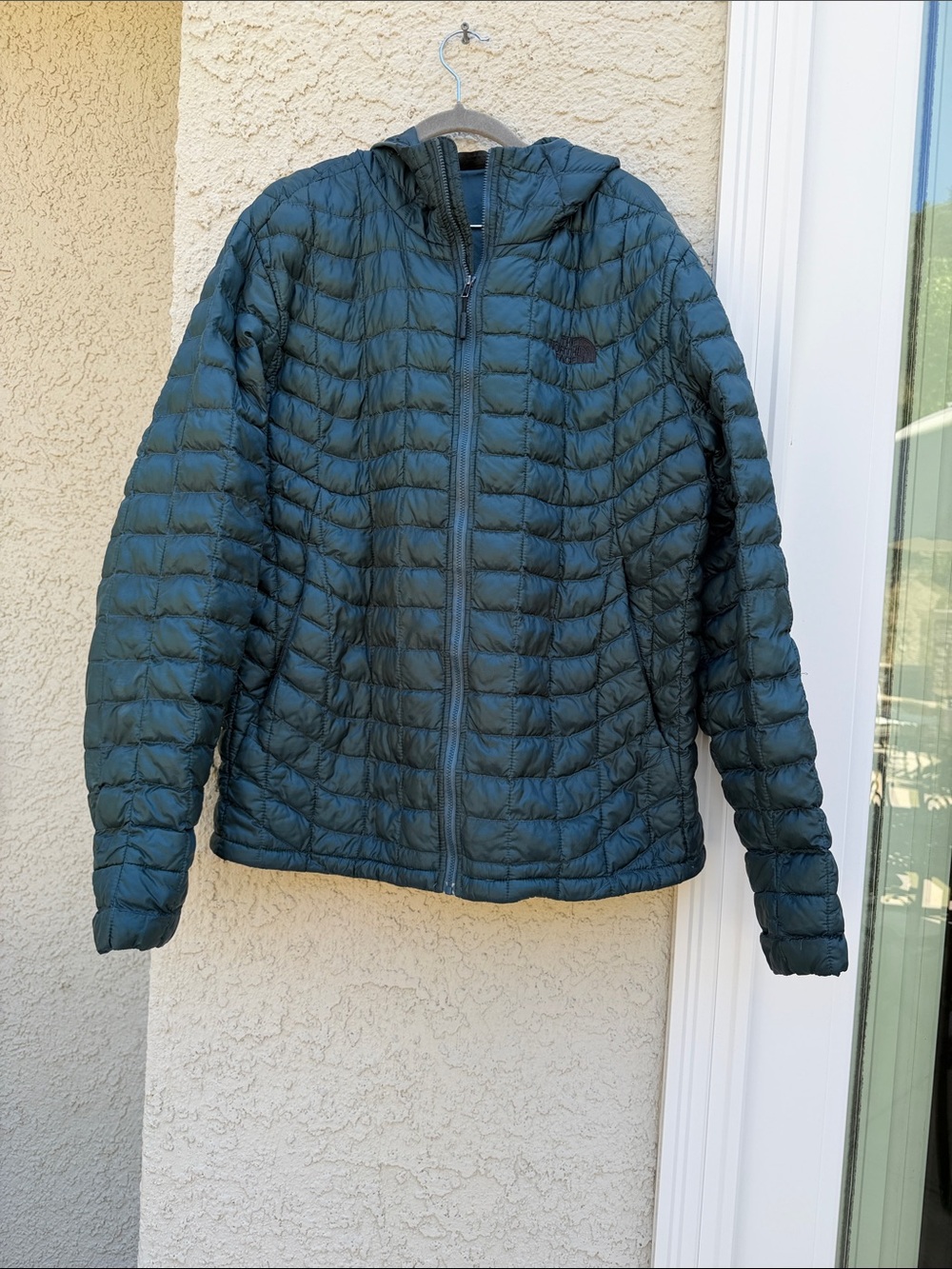 The Northface Men's Thermoball Hooded Jacket Teal Green Size L
